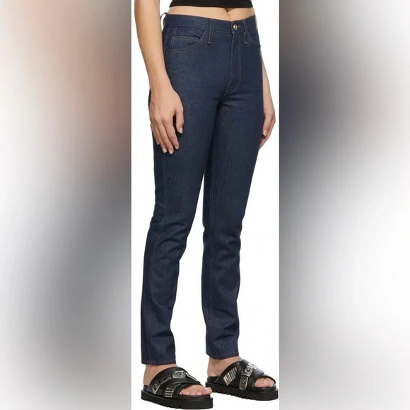 Frame Denim Le Italien True Straight in Rinse Rigid Denim - Picture 4 of 16